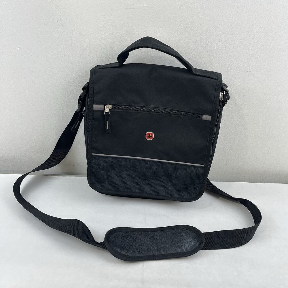 SwissGear Black Messenger Crossbody Bag Shoulder Laptop Tablet Travel Organizer